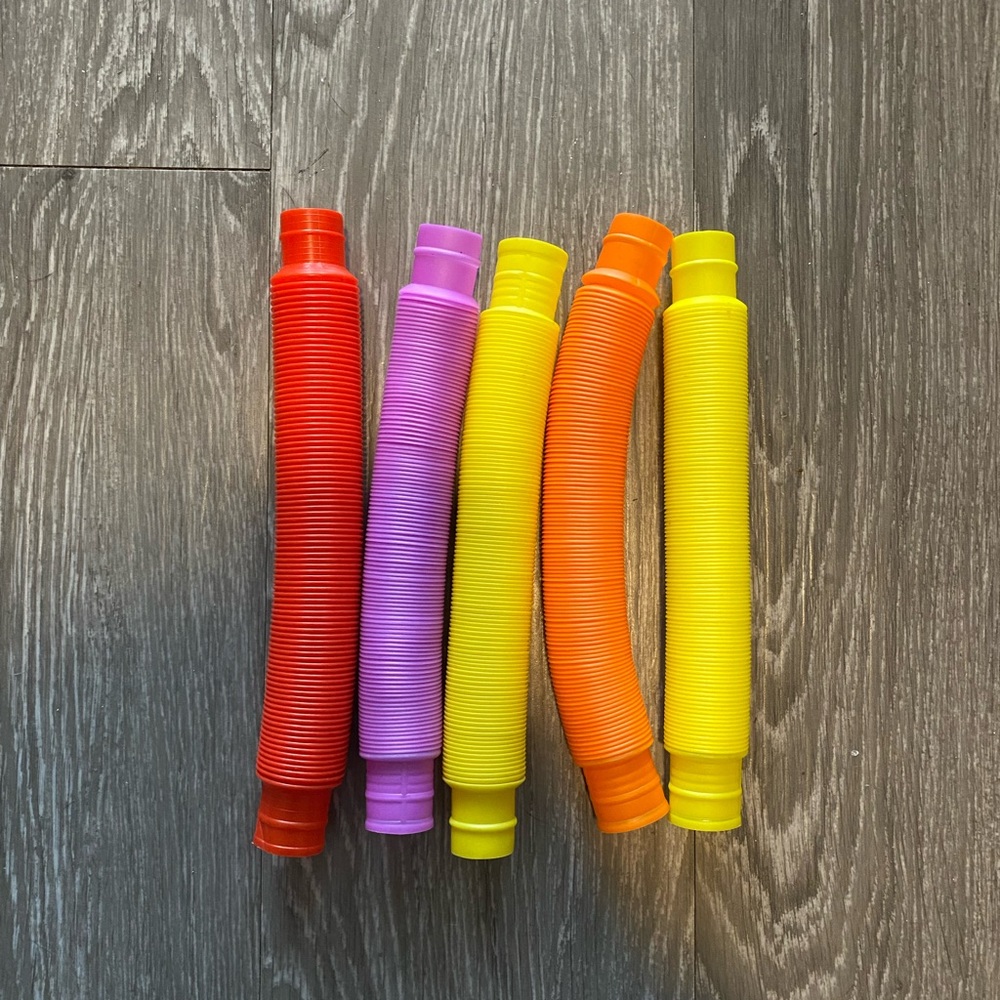 Fidgets - Picture 3 of 13